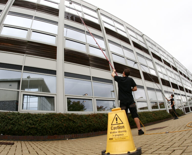 Window Cleaner in Rotherham Window Cleaner in Rotherham